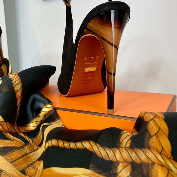 L'INTERVALLE Shoes - FLASH SALE 🐅 L'INTERVALLE SLING BACK HEELS NWOT